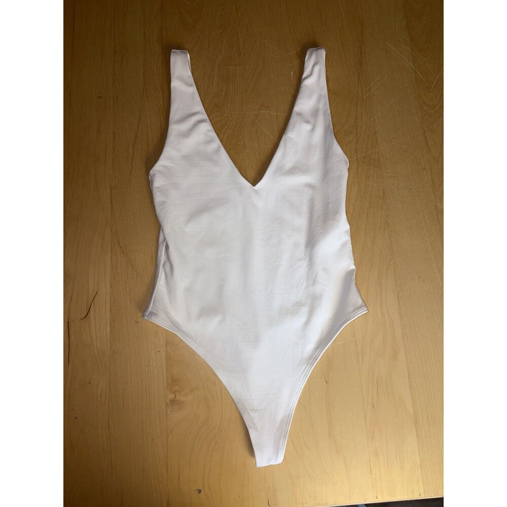 Babaton Sleeveless V Neck Thong Bodysuit Women’s Small Ivory Cream Minimalist